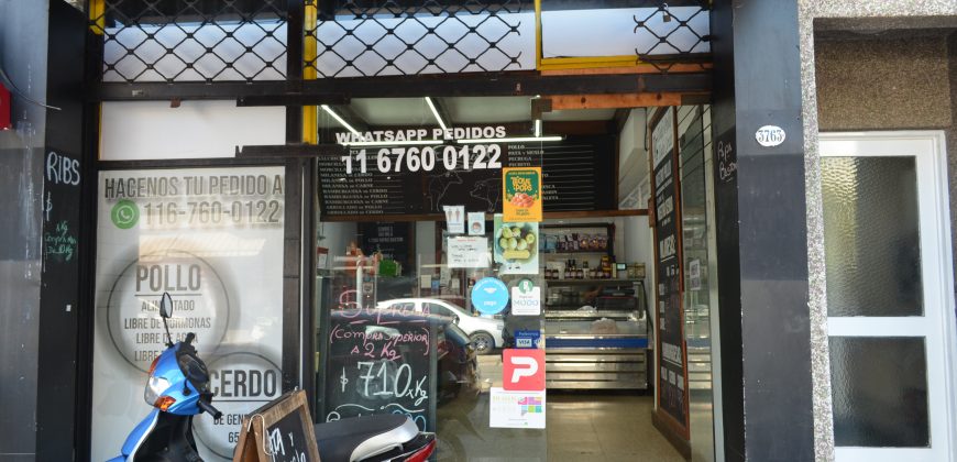 EXCELENTE LOCAL EN LA MEJOR CUADRA