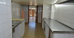 EXCELENTE LOCAL EN LA MEJOR CUADRA