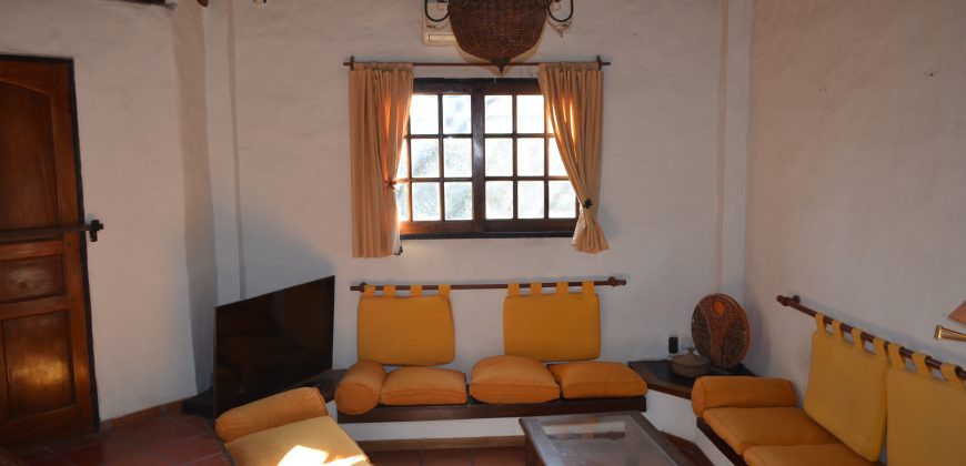 MUY BUENA CASA QUINTA 3 DORM 1 PLANTA