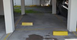 AMPLIO 2 AMB AL FRENTE CON COCHERA CUBIERTA