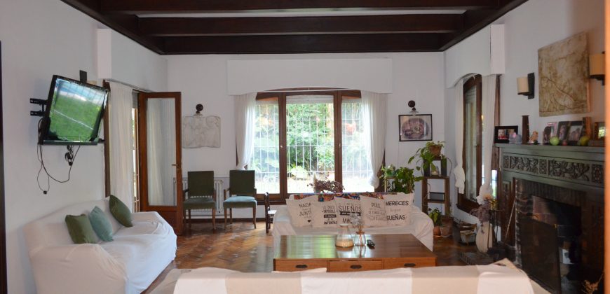GRAN CHALET CLÁSICO EN MARTÍNEZ