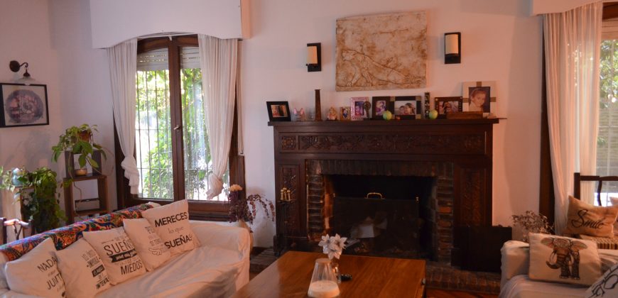 GRAN CHALET CLÁSICO EN MARTÍNEZ