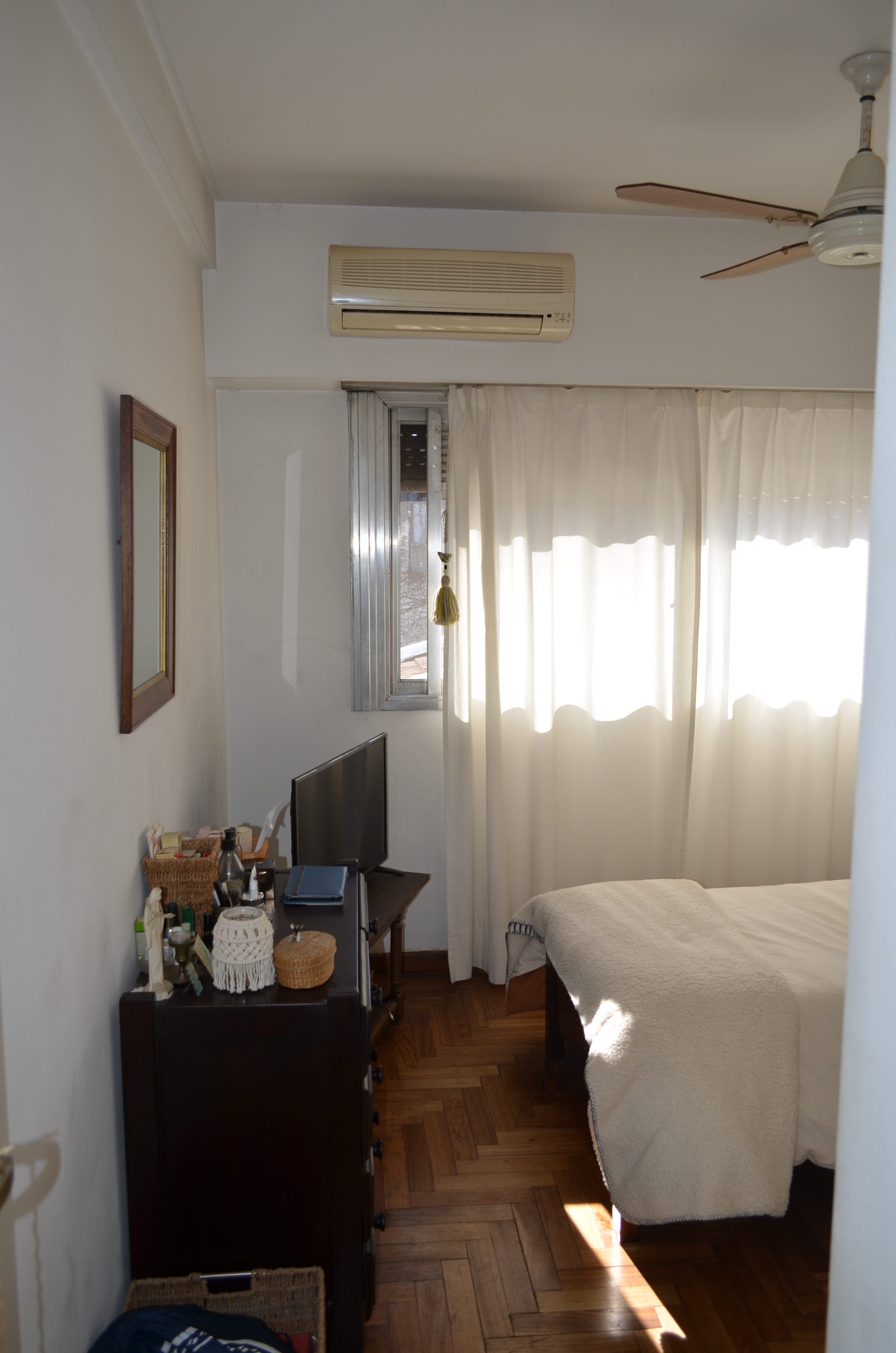 BUEN 3 AMB C/BCON A LA CALLE PROX ESTACION