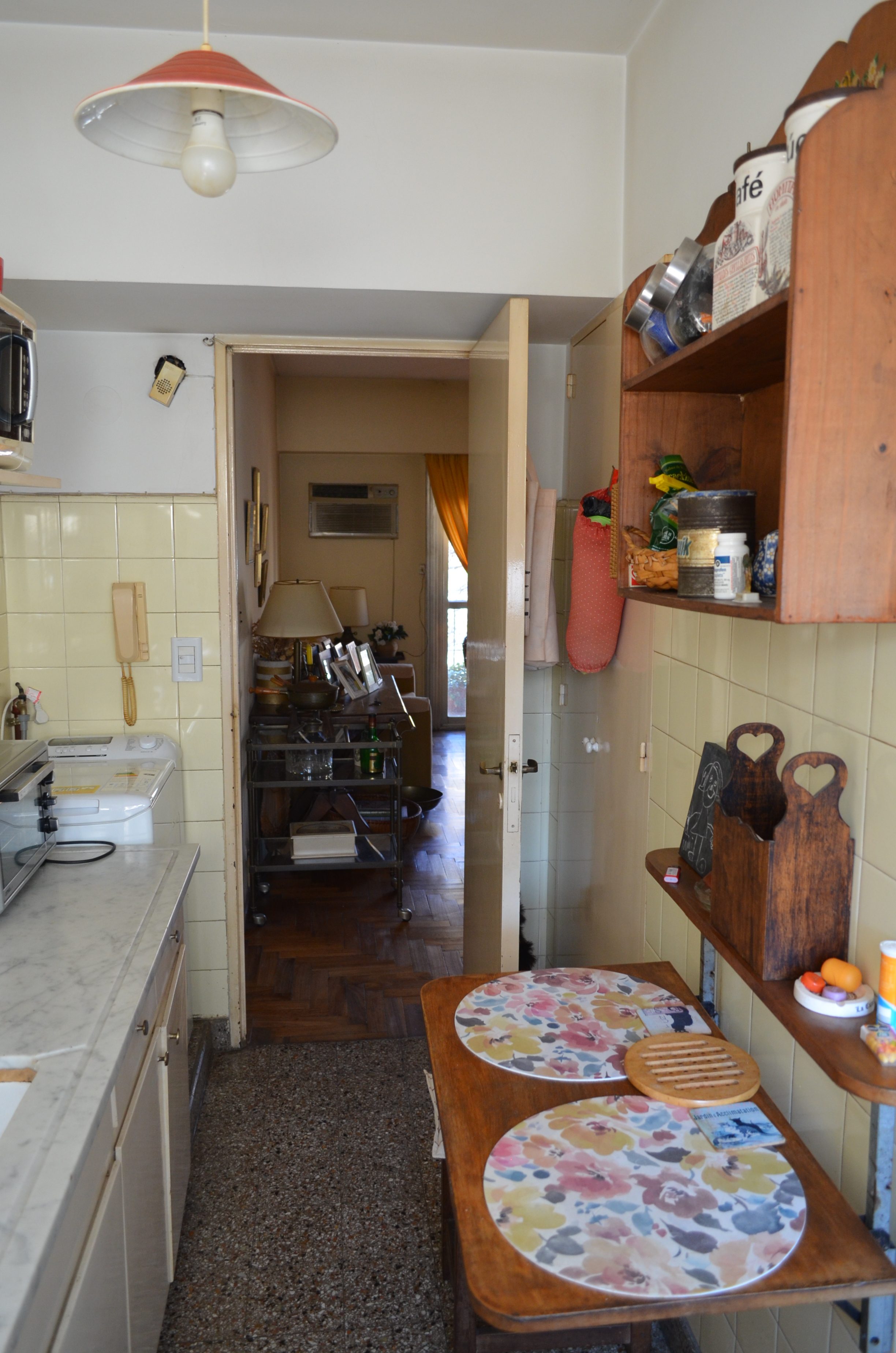 BUEN 3 AMB C/BCON A LA CALLE PROX ESTACION