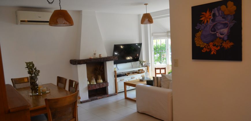 MUY BUEN DUPLEX DE 3 DORM A UNA CUADRA DE AV. CENTENARIO