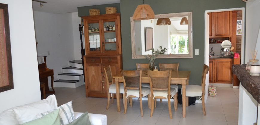 MUY BUEN DUPLEX DE 3 DORM A UNA CUADRA DE AV. CENTENARIO