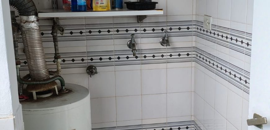 Amplio 3 Amb con Cochera Cubierta