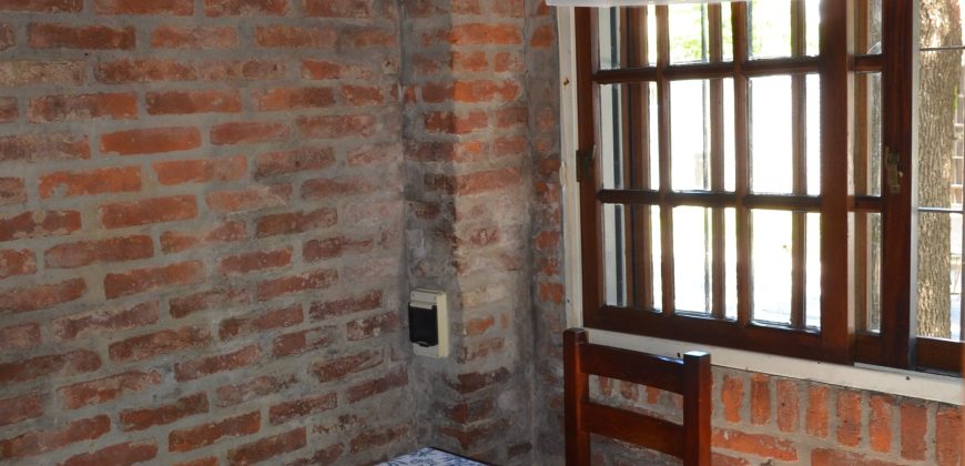 MUY BUEN DUPLEX DE 3 DORM A UNA CUADRA DE AV. CENTENARIO