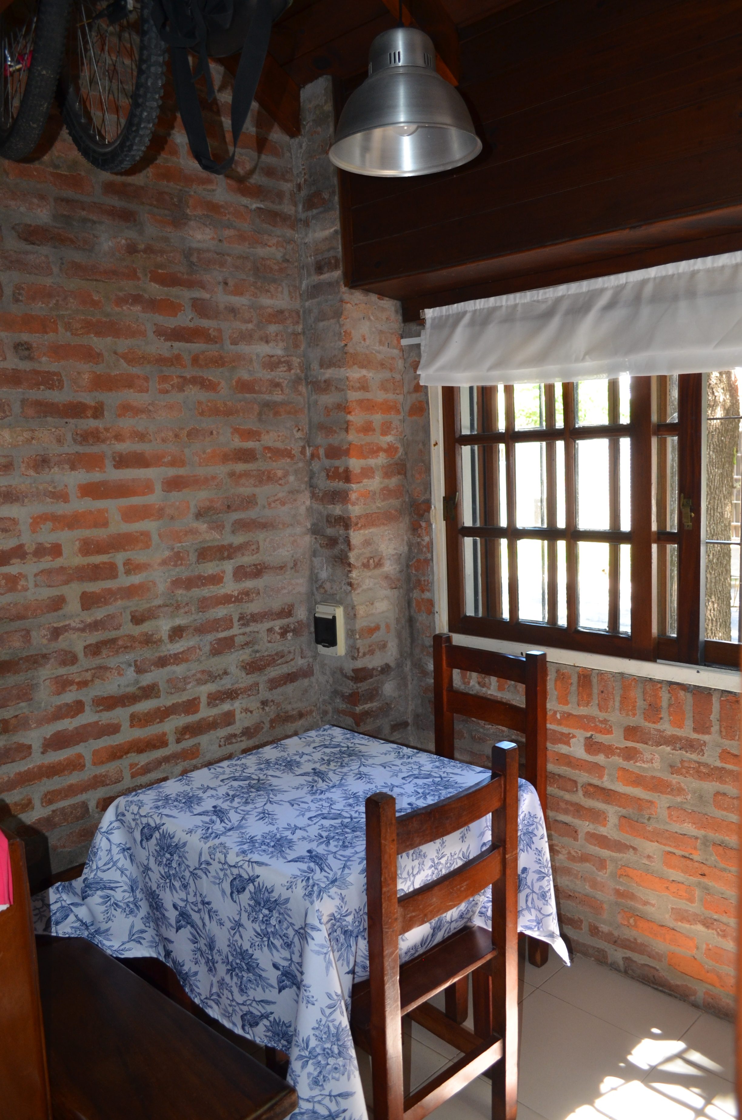 MUY BUEN DUPLEX DE 3 DORM A UNA CUADRA DE AV. CENTENARIO