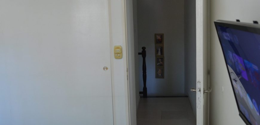 MUY BUEN DUPLEX DE 3 DORM A UNA CUADRA DE AV. CENTENARIO