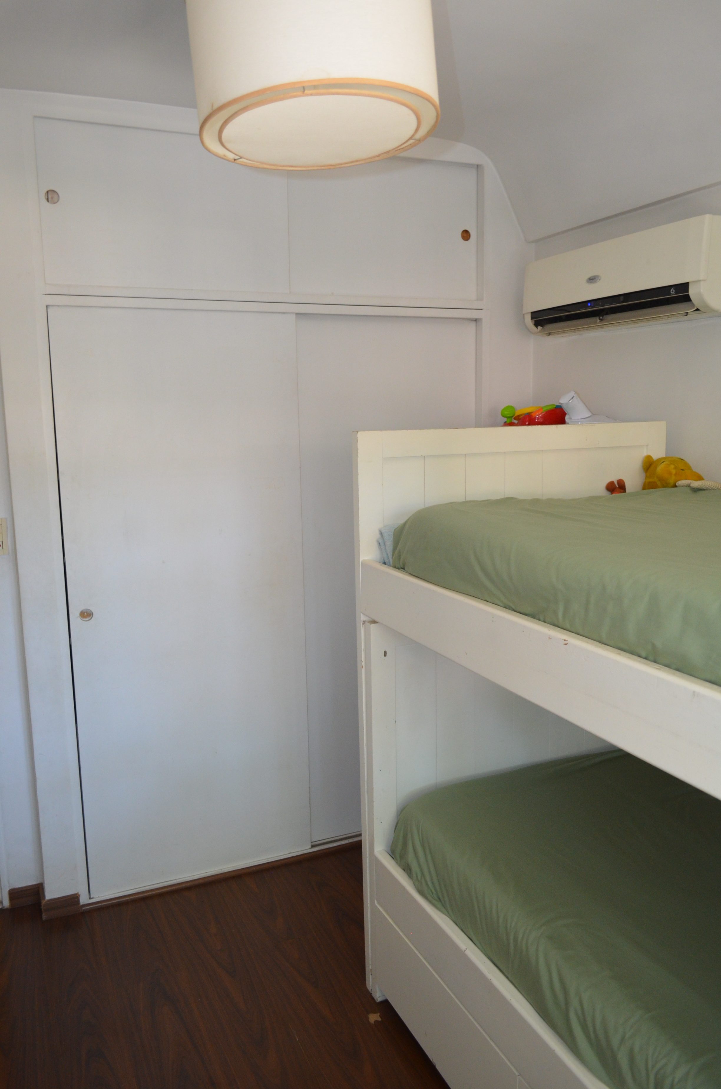 MUY BUEN DUPLEX DE 3 DORM A UNA CUADRA DE AV. CENTENARIO