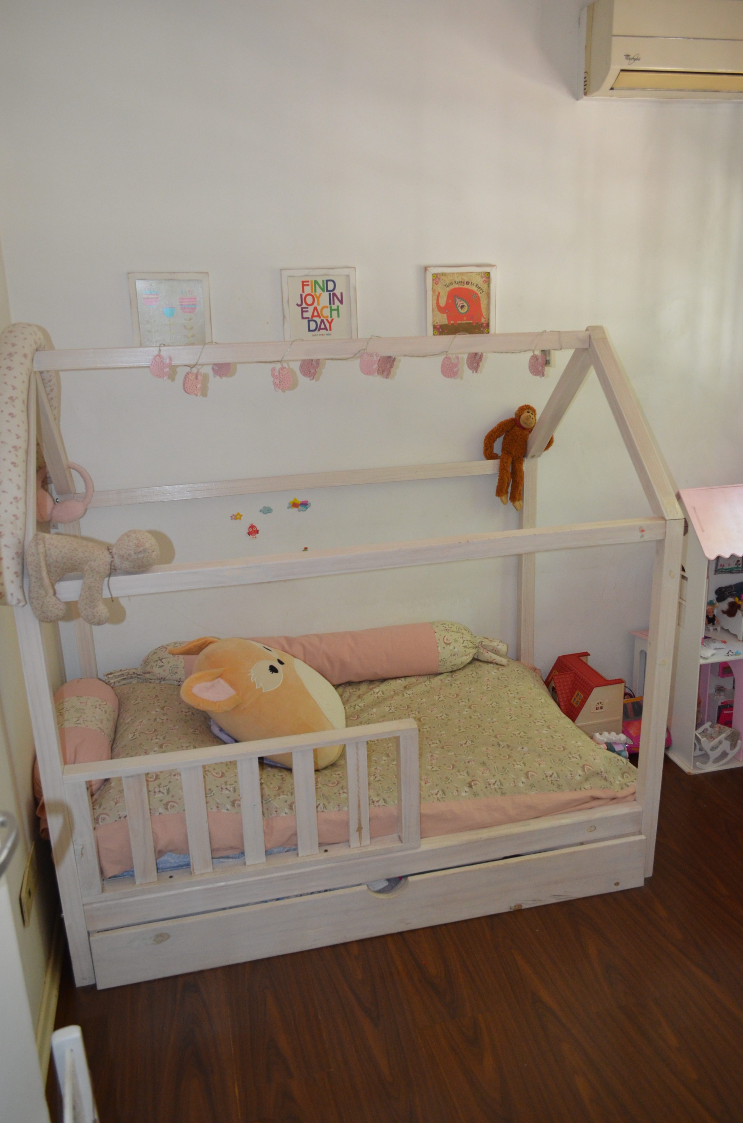 MUY BUEN DUPLEX DE 3 DORM A UNA CUADRA DE AV. CENTENARIO