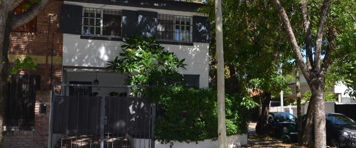 MUY BUEN DUPLEX DE 3 DORM A UNA CUADRA DE AV. CENTENARIO