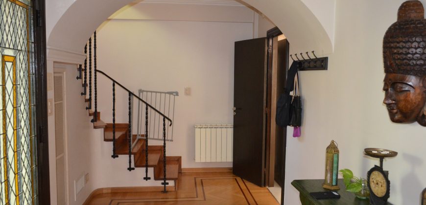 MUY BUENA CASA EN EXCELENTE UBICACIÓN