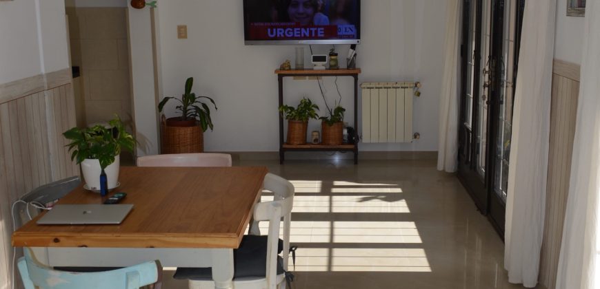 MUY BUENA CASA EN EXCELENTE UBICACIÓN