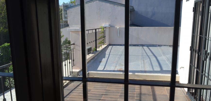 MUY BUENA CASA EN EXCELENTE UBICACIÓN