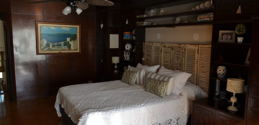 MUY BUENA CASA EN EXCELENTE UBICACIÓN