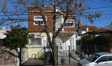 AMPLIO PH DE 5 AMB EN PLANTA ALTA – 3 NIVELES