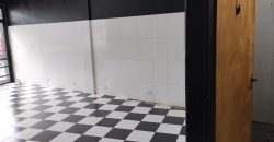 BUEN LOCAL COMERCIAL A METROS DE ESTACIÓN