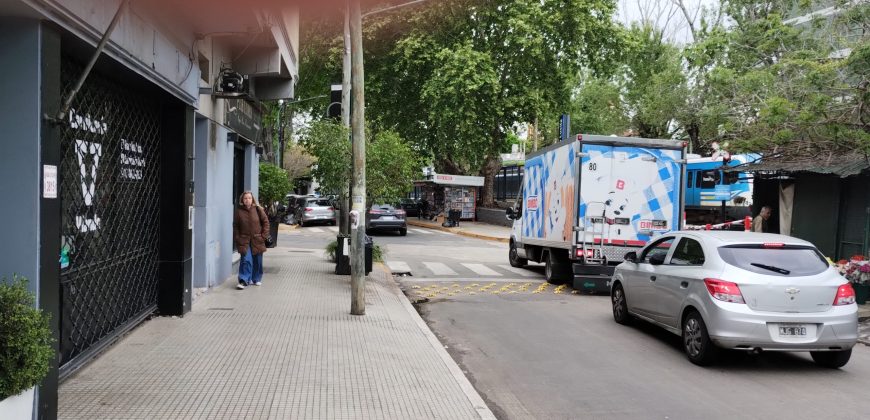 BUEN LOCAL COMERCIAL A METROS DE ESTACIÓN