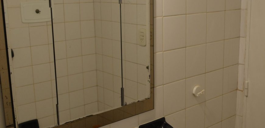 LA LUCILA – 2 AMBIENTES A METROS DE ESTACIÓN Y CENTRO COMERCIAL – BAJAS EXPENSAS