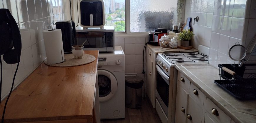 2 AMBIENTES EN PISO ALTO CON BALCÓN ATERRAZADO BAULERA Y EXCELENTES VISTAS